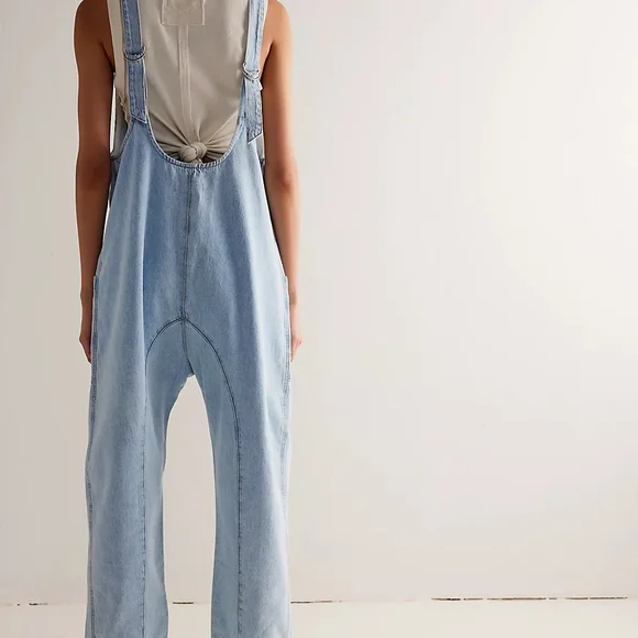 FREE PEOPLE Light Blue Denim Jumpsuit SIZE M